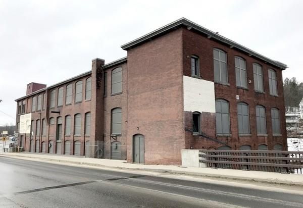 320 River St, Fitchburg, MA 01420
